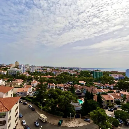 Peaceful & Panoramic Views Apartment, *