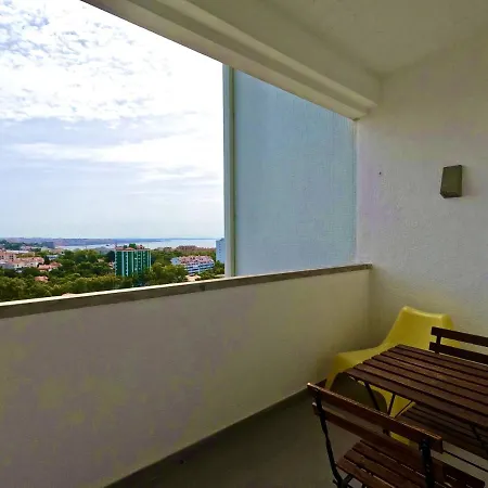 Apartment Peaceful & Panoramic Views Apartment, Cascais