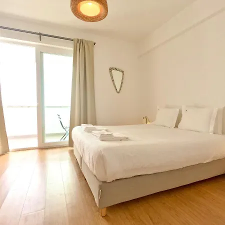 Peaceful & Panoramic Views Apartment, * Cascais