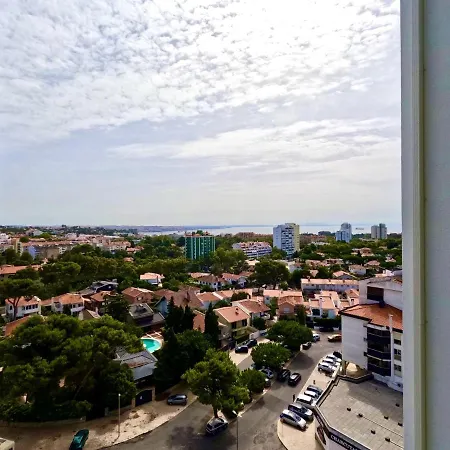 Peaceful & Panoramic Views Apartment, * Cascais