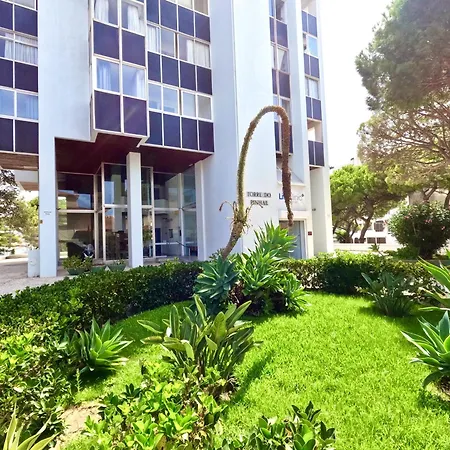 Peaceful & Panoramic Views Apartment, Apartment Cascais