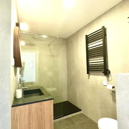 Peaceful & Panoramic Views Apartment, Cascaes