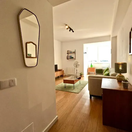 Peaceful & Panoramic Views Apartment, * Cascaes