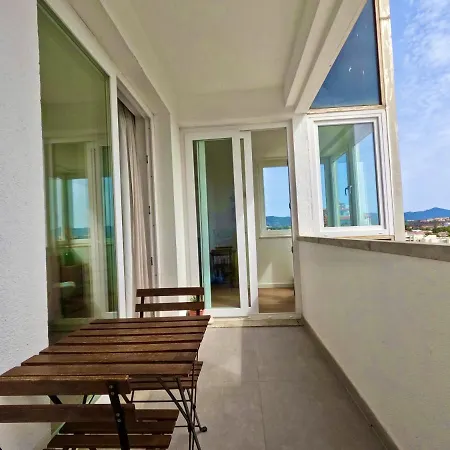 Peaceful & Panoramic Views Apartment, Apartamento Cascaes