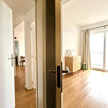Peaceful & Panoramic Views Apartment, Cascaes